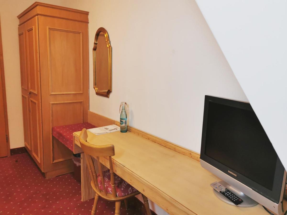 Landhotel Oelmuehle Mombris Eksteriør bilde
