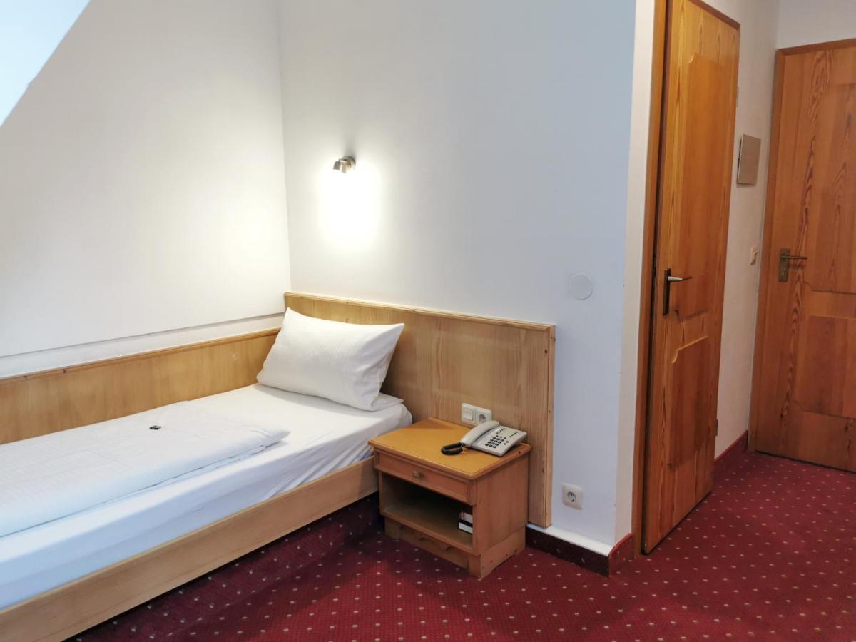 Landhotel Oelmuehle Mombris Eksteriør bilde
