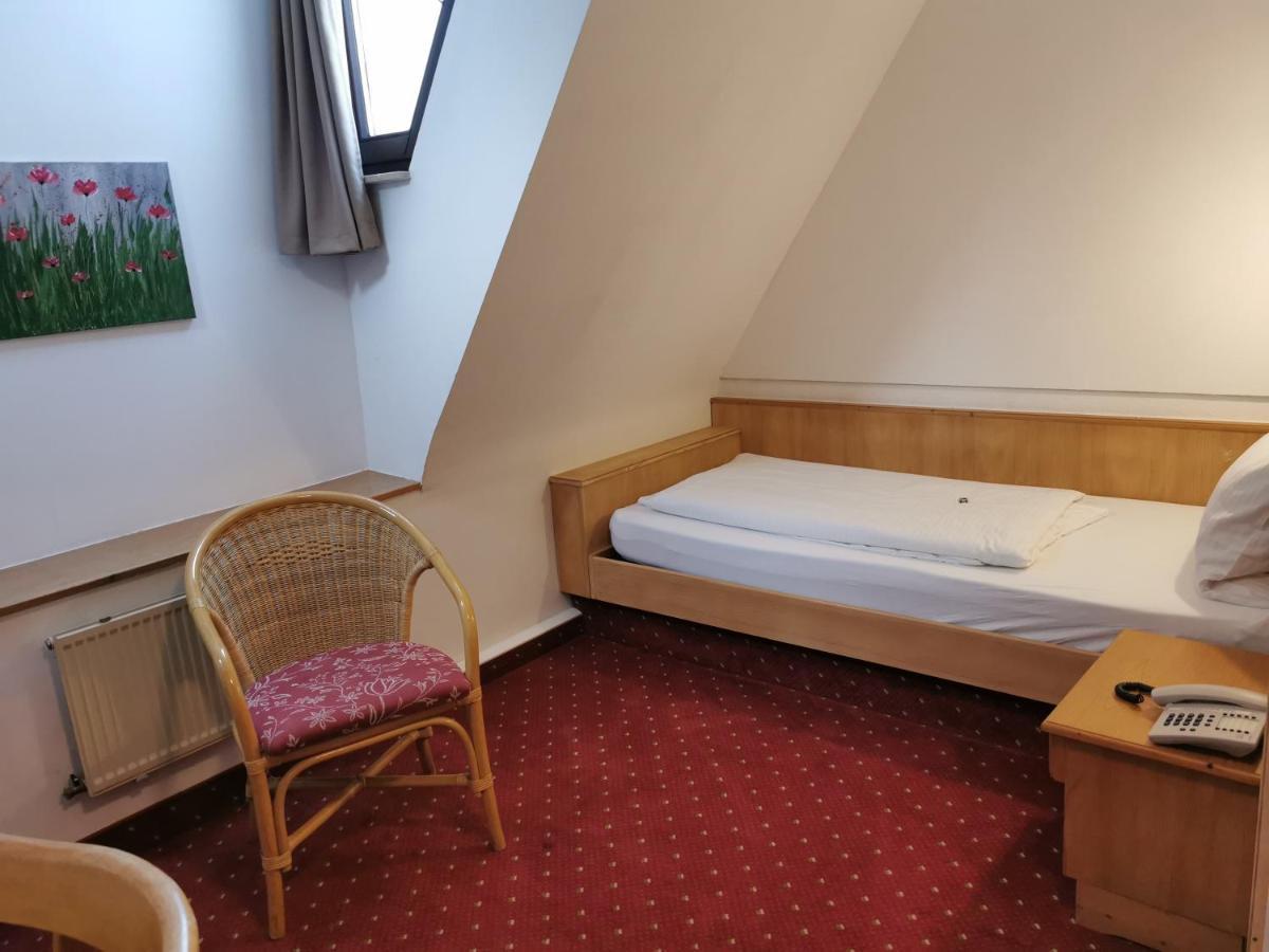 Landhotel Oelmuehle Mombris Eksteriør bilde