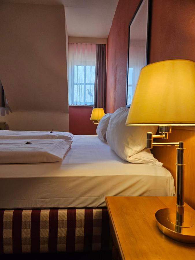 Landhotel Oelmuehle Mombris Eksteriør bilde