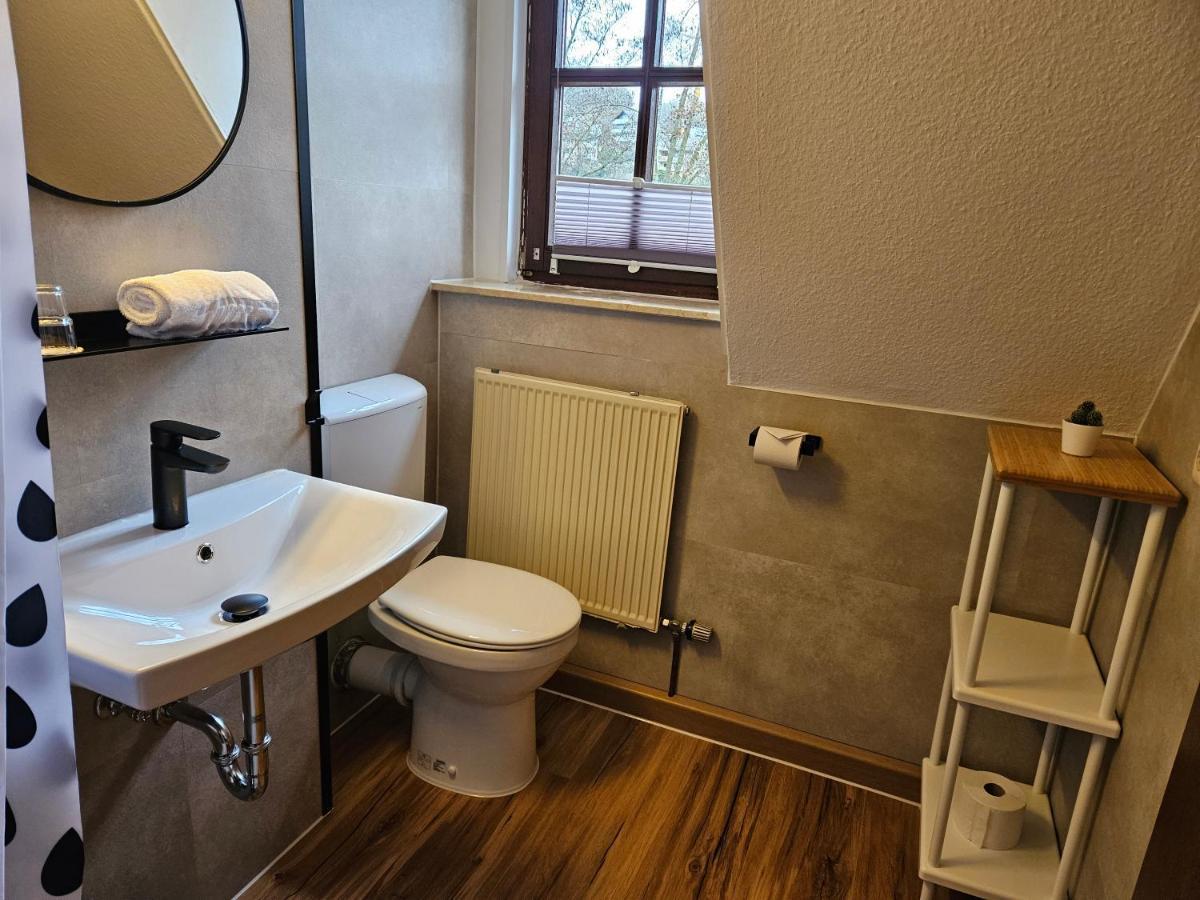Landhotel Oelmuehle Mombris Eksteriør bilde