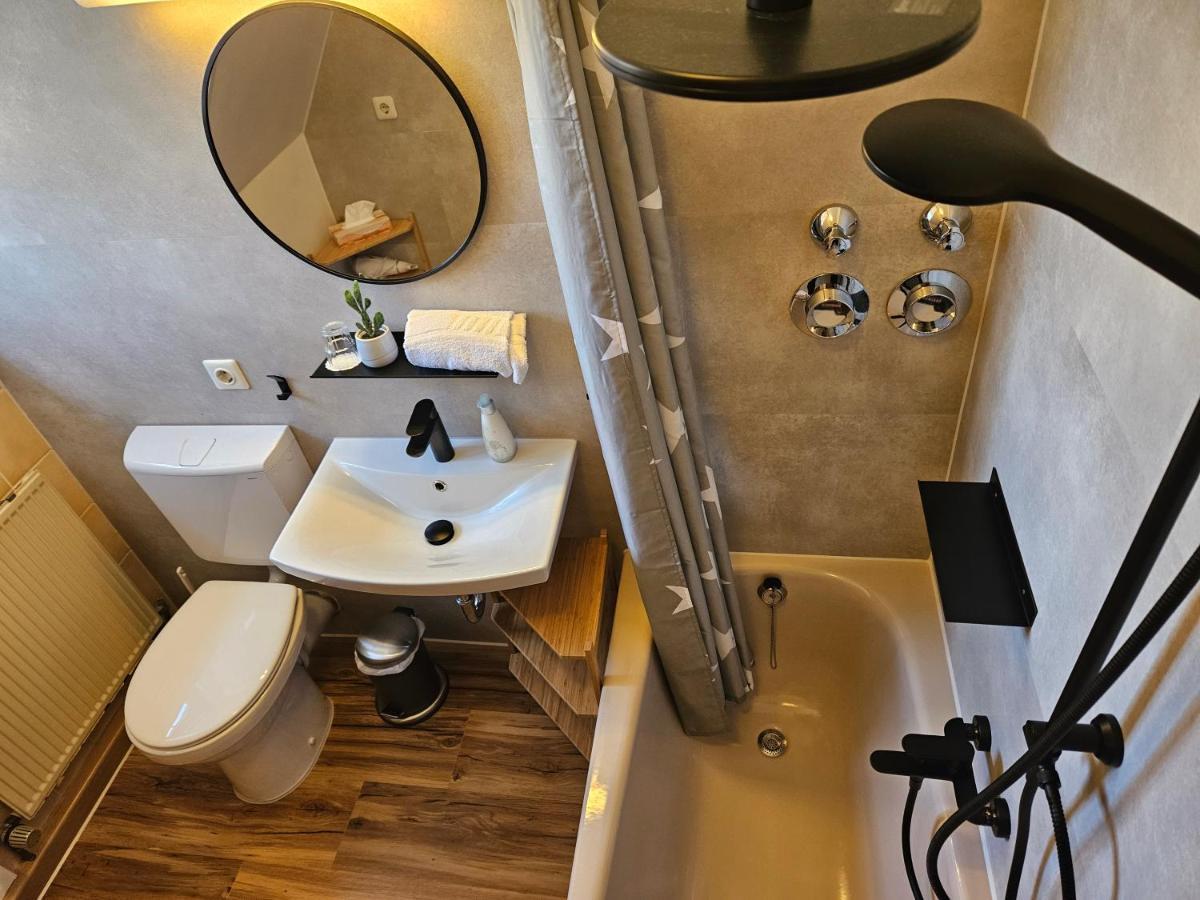 Landhotel Oelmuehle Mombris Eksteriør bilde