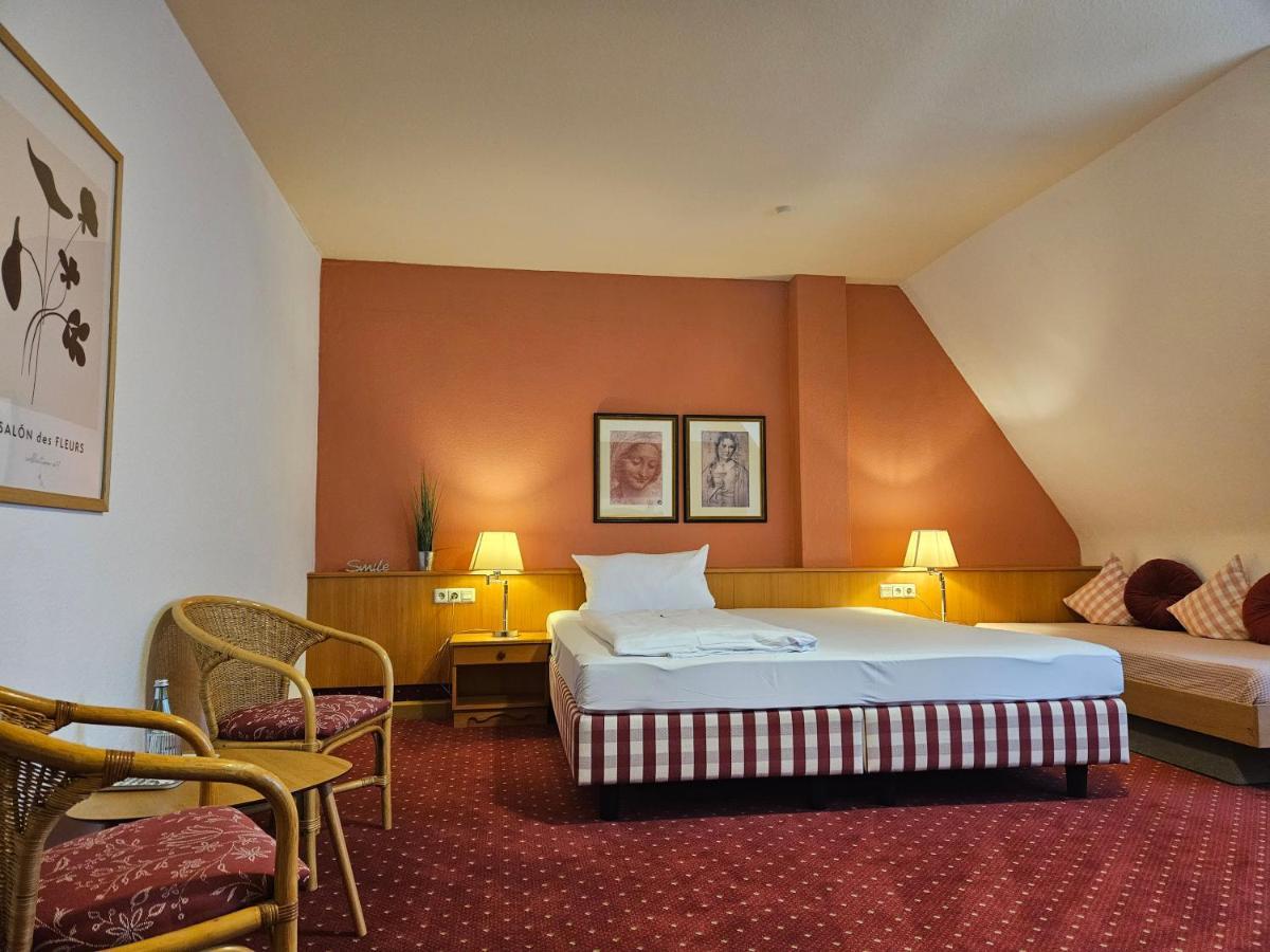 Landhotel Oelmuehle Mombris Eksteriør bilde